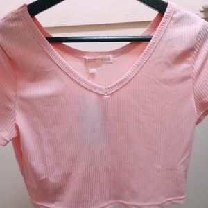 Pink cropped tee